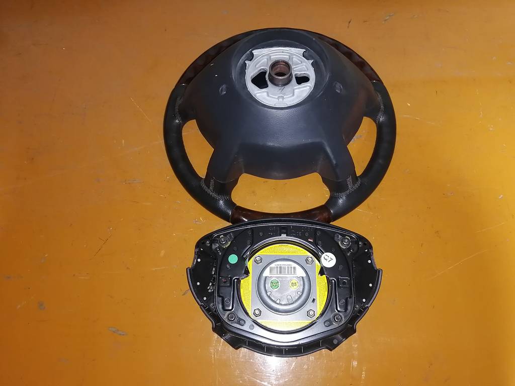airbag водительский Mercedes-Benz E-Class