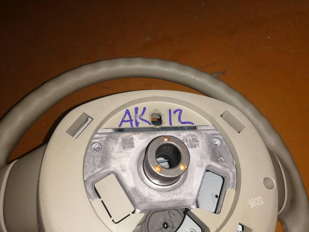 airbag водительский Nissan March