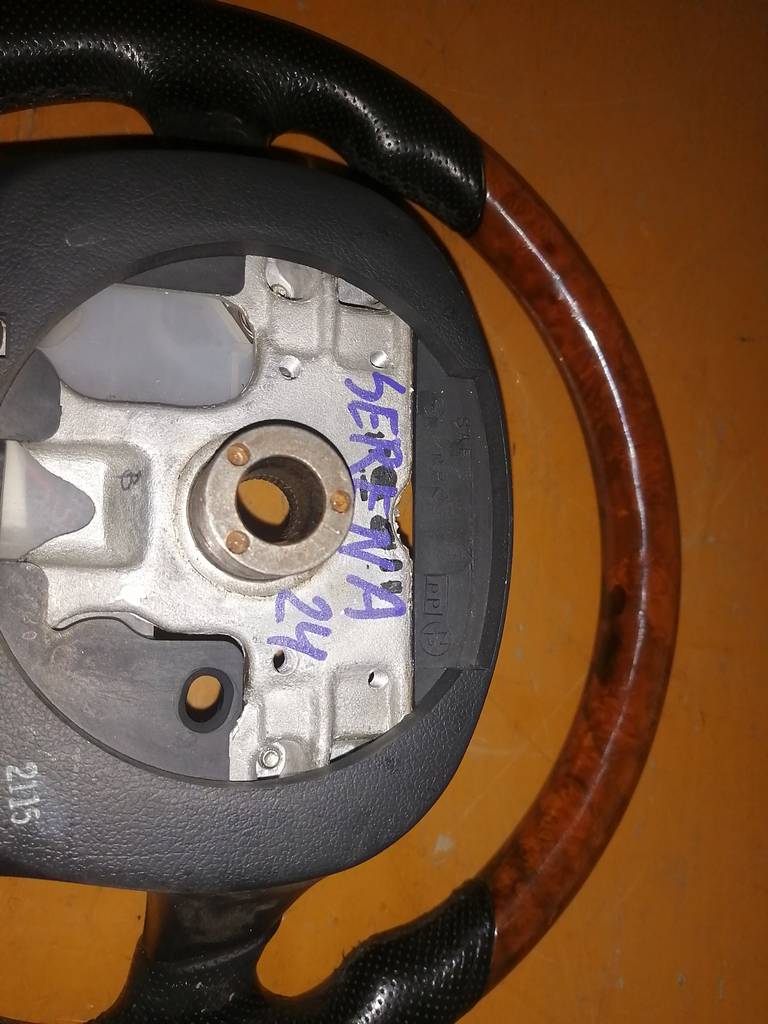 airbag водительский Nissan Serena