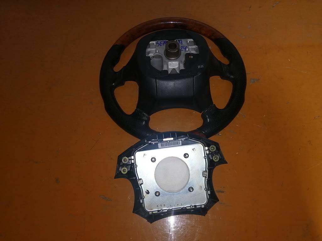 airbag водительский Nissan Serena