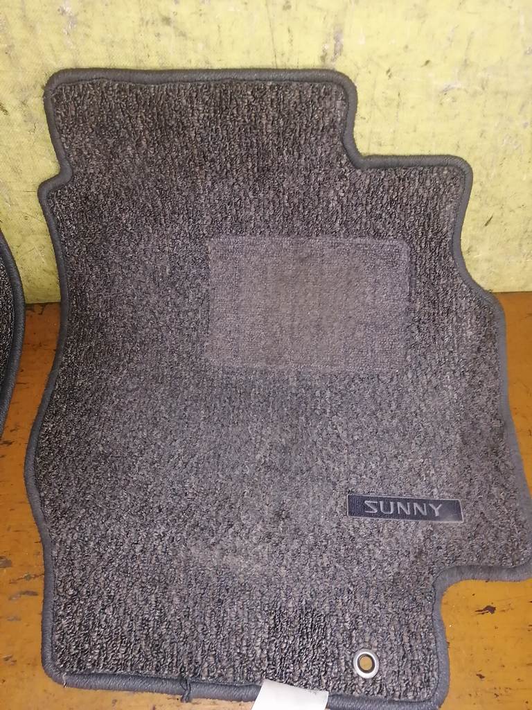 коврик Nissan Sunny
