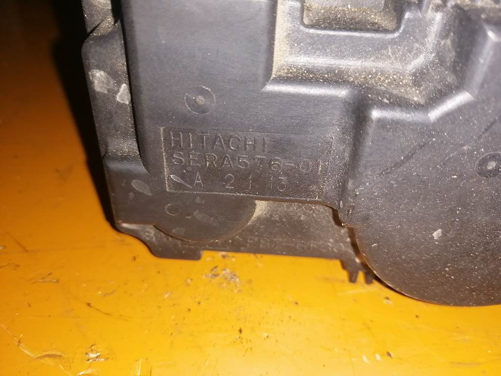 дроссельная заслонка Nissan Serena
