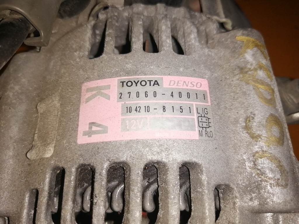генератор Toyota Vitz