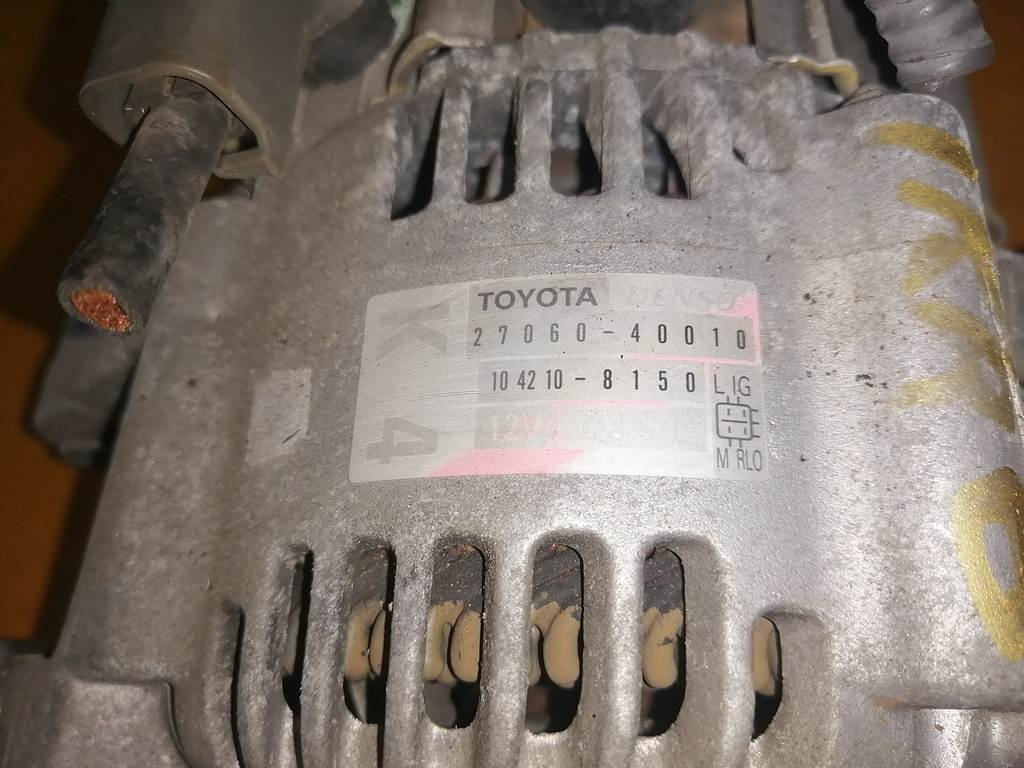 генератор Toyota Vitz