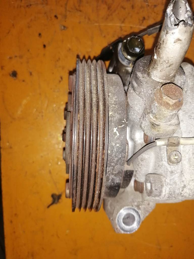 компрессор кондиционера Suzuki Swift