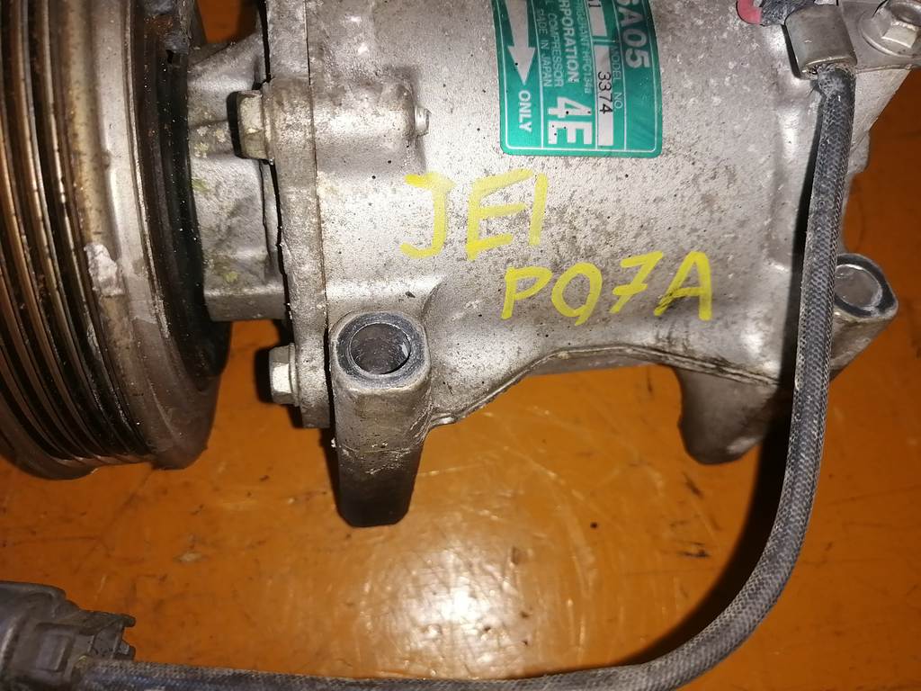 компрессор кондиционера Honda Zest