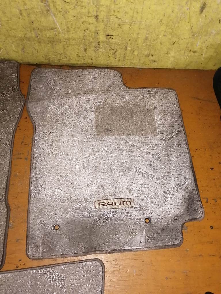 коврик Toyota Raum