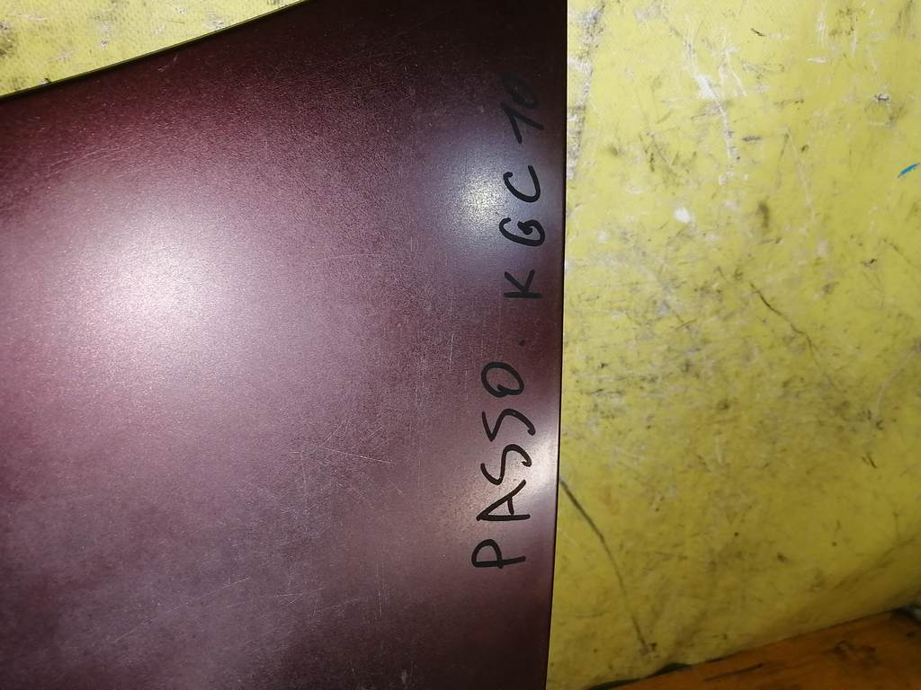 капот Toyota Passo