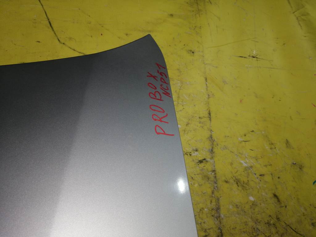 капот Toyota Probox