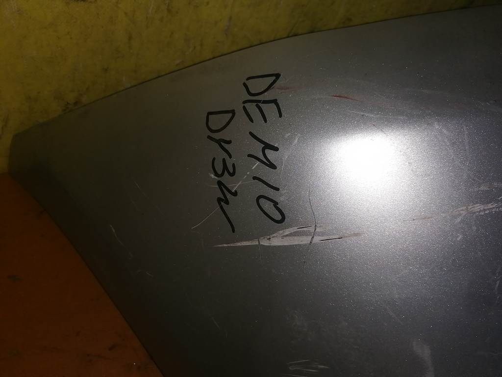 бампер Mazda Demio