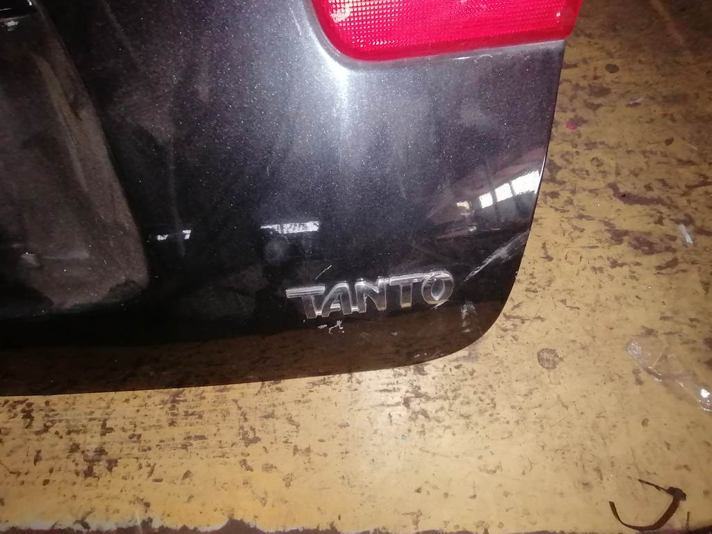дверь 5-я Daihatsu Tanto
