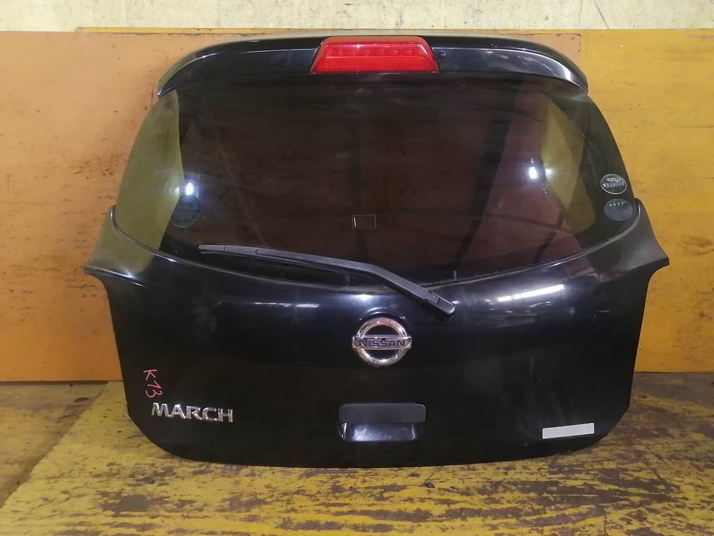 дверь 5-я Nissan March