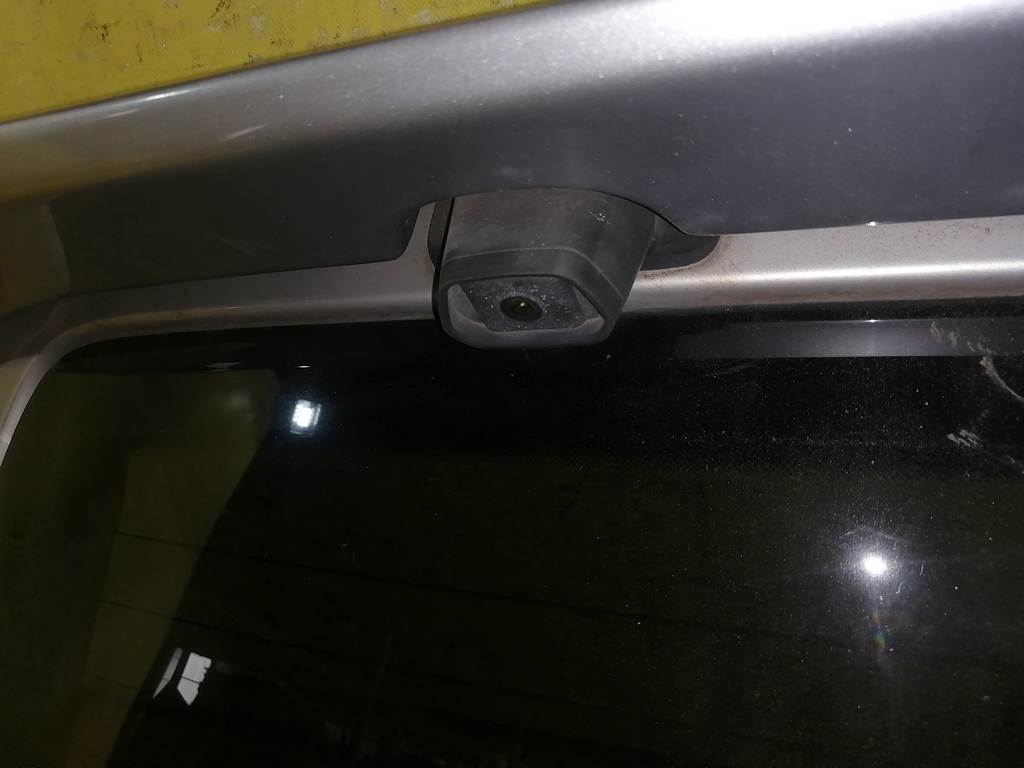 дверь 5-я Nissan Serena