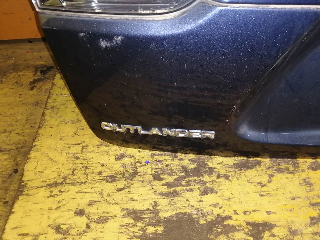дверь 5-я Mitsubishi Outlander