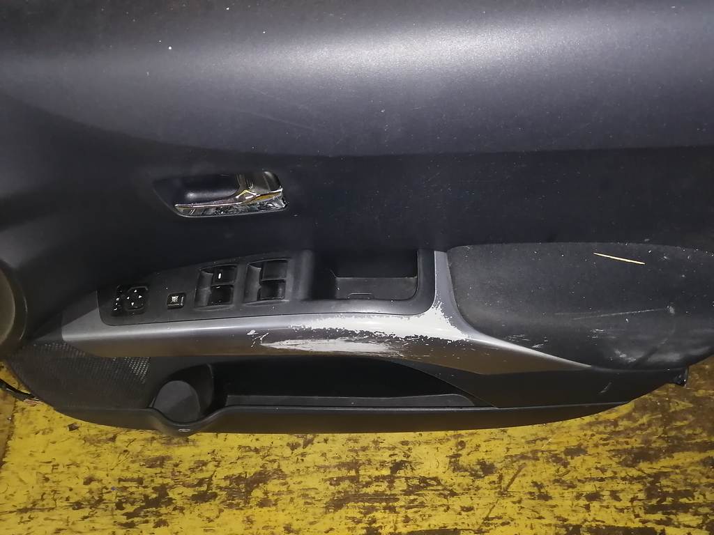 дверь Mitsubishi Outlander
