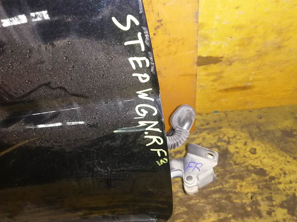дверь Honda Stepwgn