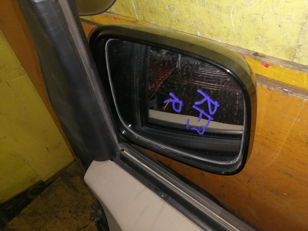 зеркало Honda Stepwgn