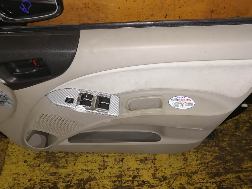 дверь Mitsubishi Colt