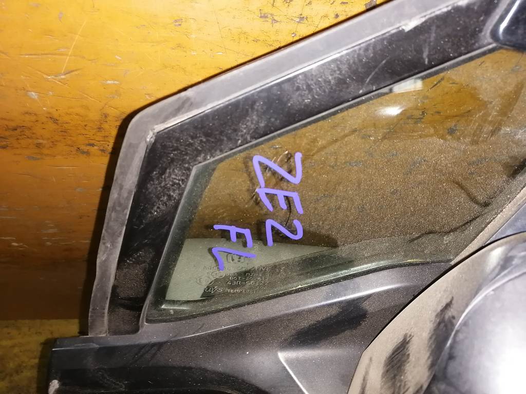 дверь Honda Insight