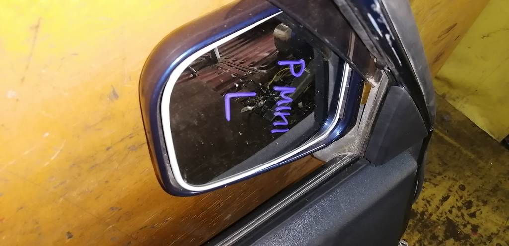зеркало Mitsubishi Pajero Mini