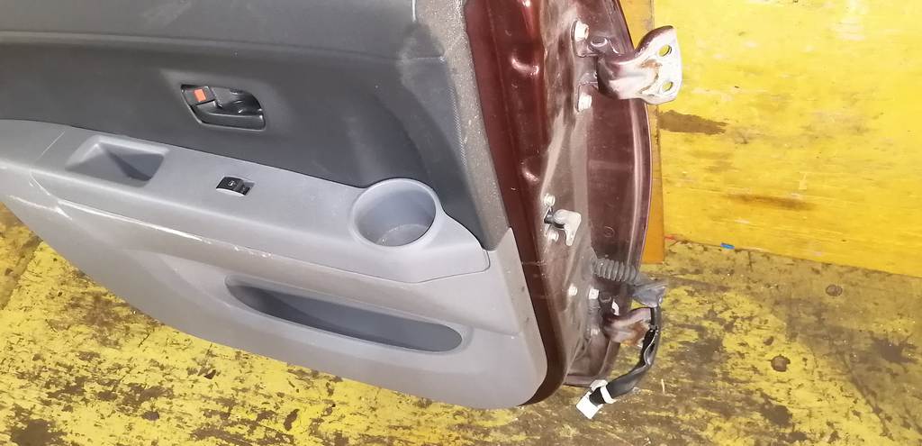 дверь Toyota Passo