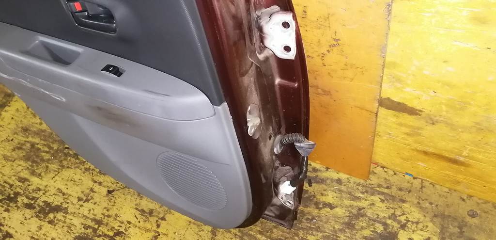 дверь Toyota Passo