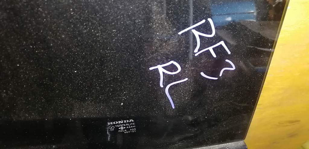 дверь Honda Stepwgn