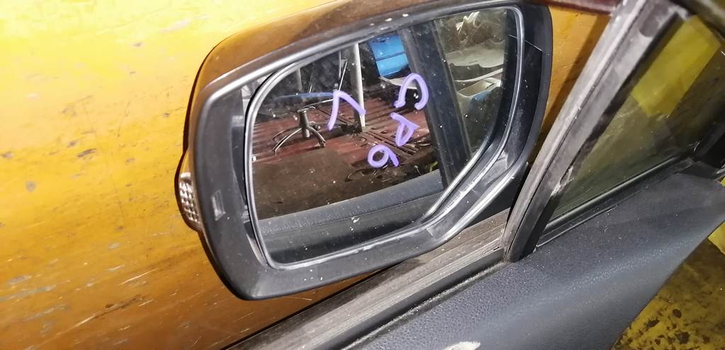 зеркало Subaru Impreza
