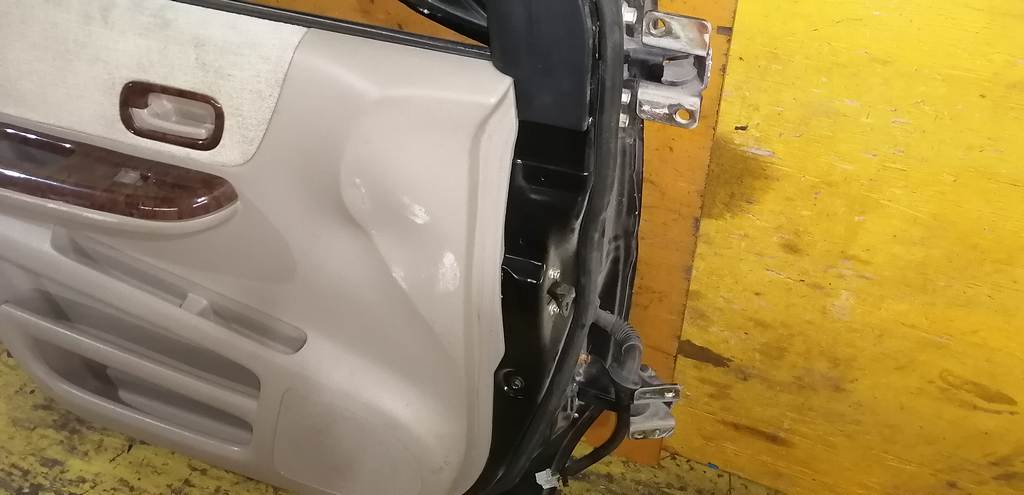 дверь Honda Stepwgn