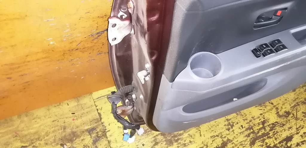 дверь Toyota Passo