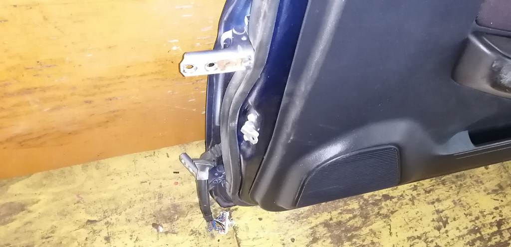 дверь Mitsubishi Pajero Mini