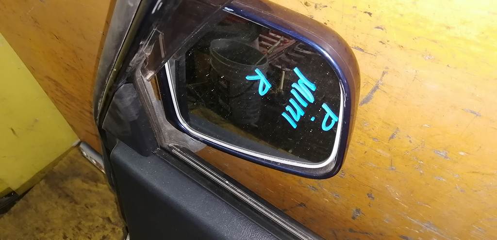 зеркало Mitsubishi Pajero Mini