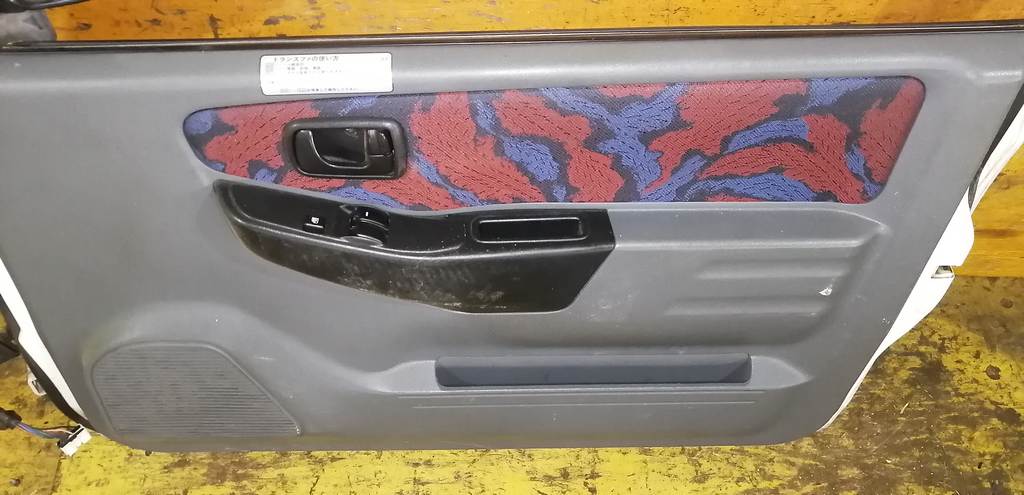 дверь Mitsubishi Pajero Mini