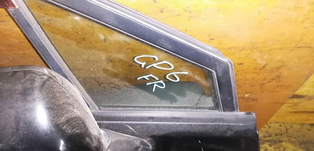 дверь Subaru Impreza