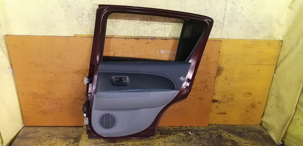 дверь Toyota Passo