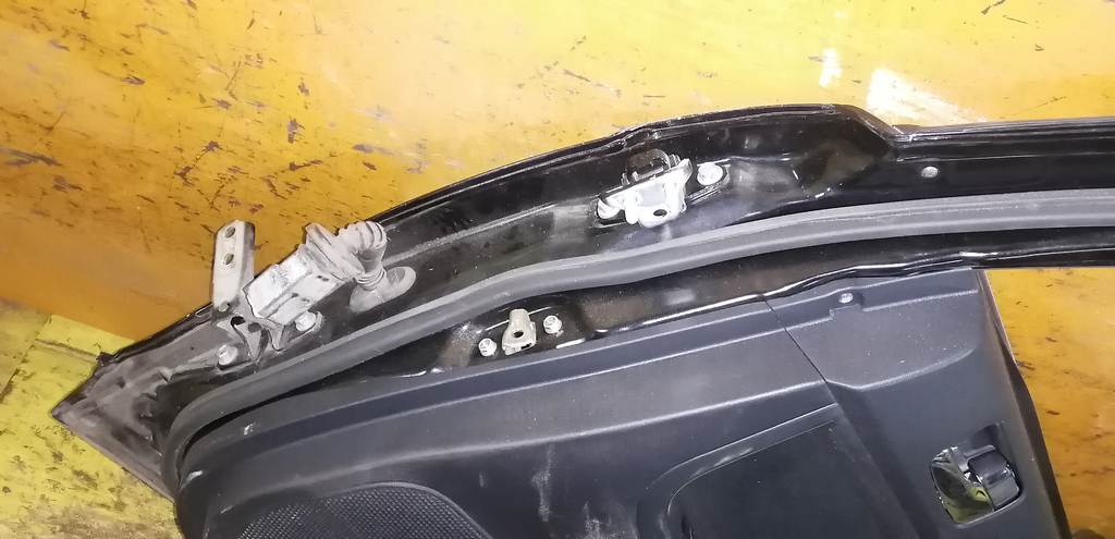 дверь Mitsubishi Galant Fortis