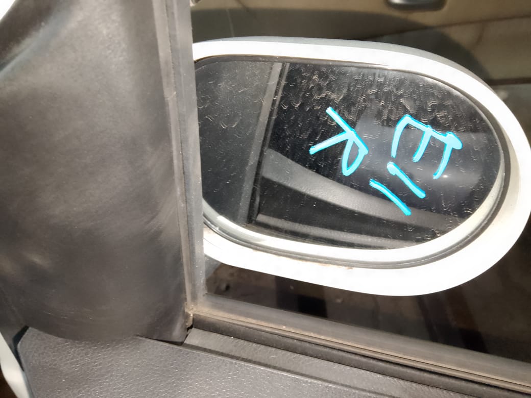 зеркало Nissan Note