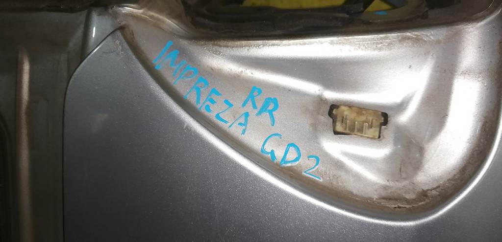 крыло Subaru Impreza
