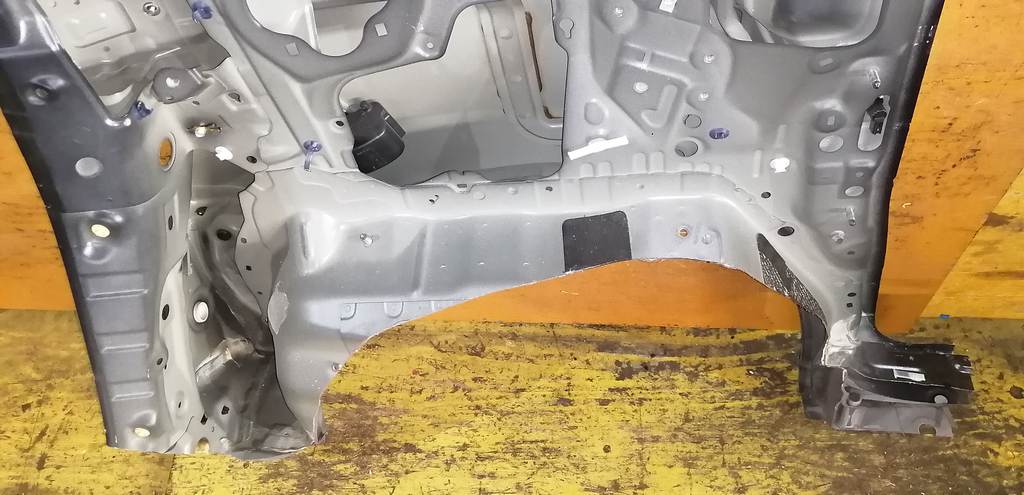 крыло Honda Freed Spike