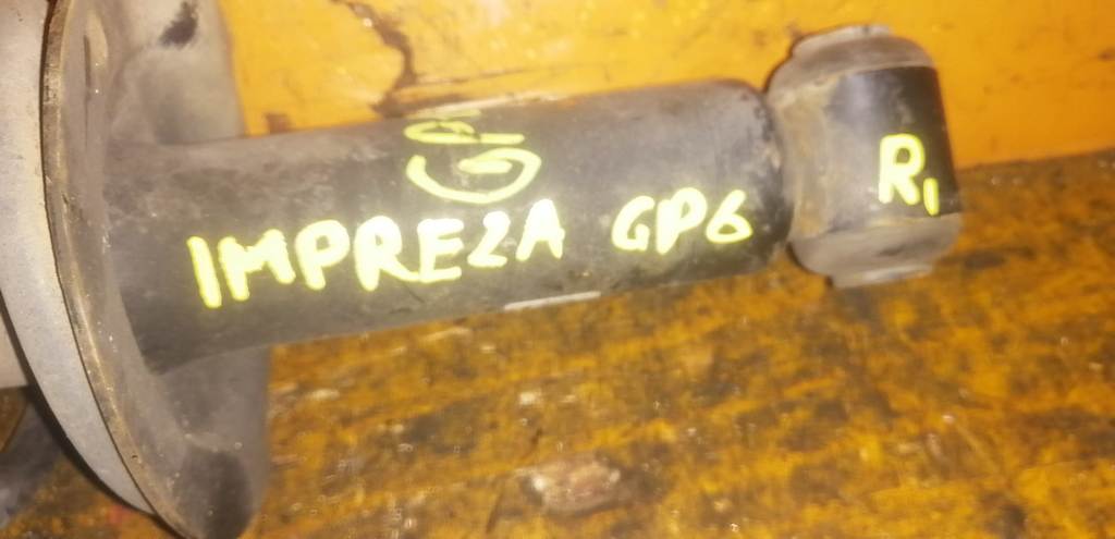 стойка Subaru Impreza