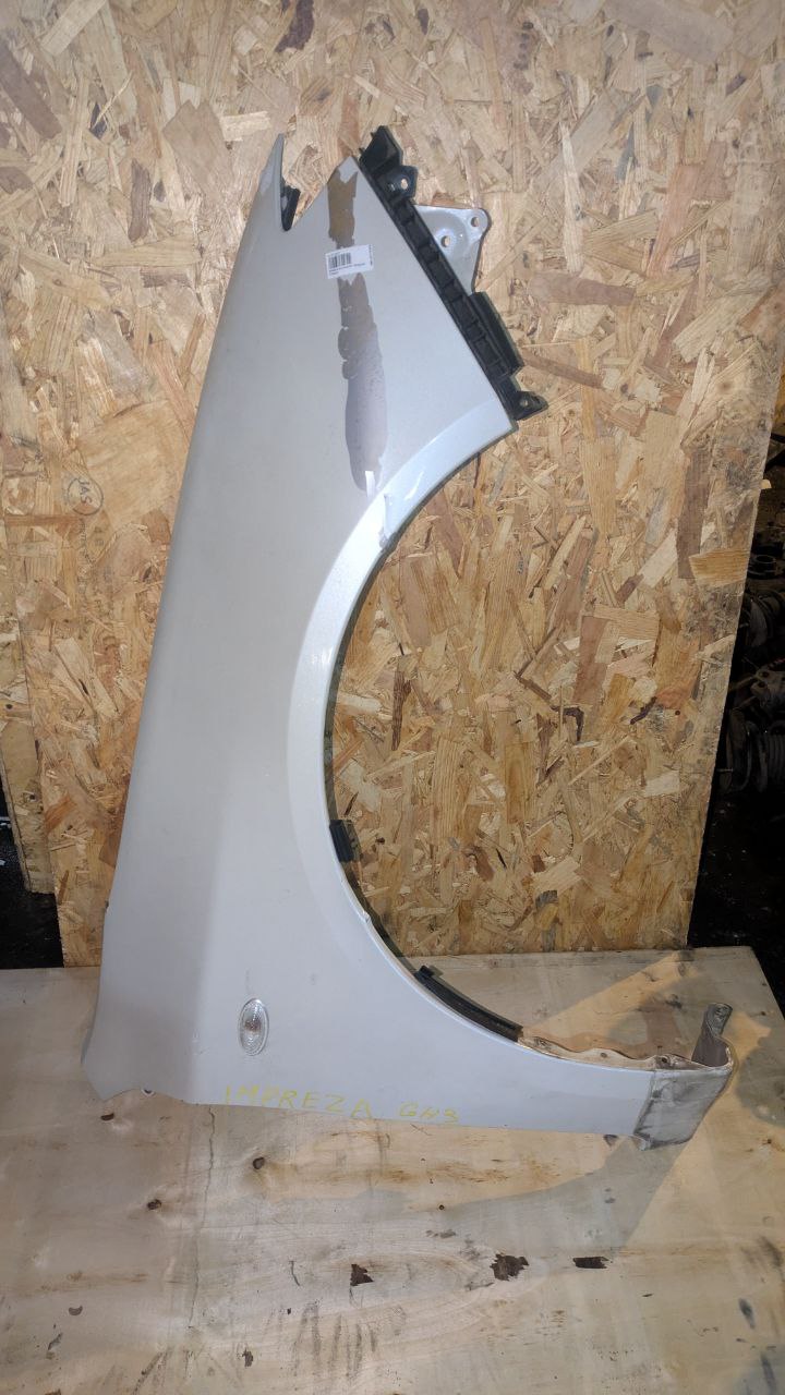крыло Subaru Impreza