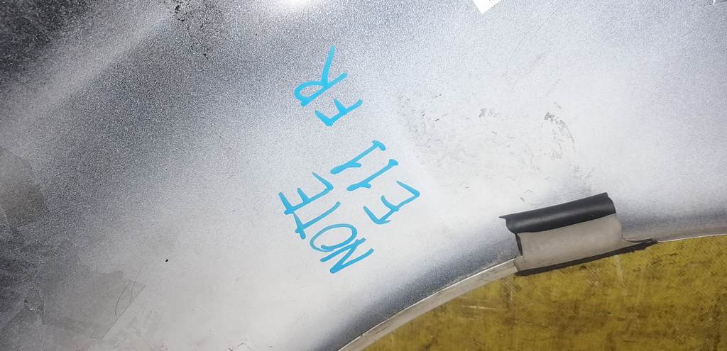крыло Nissan Note