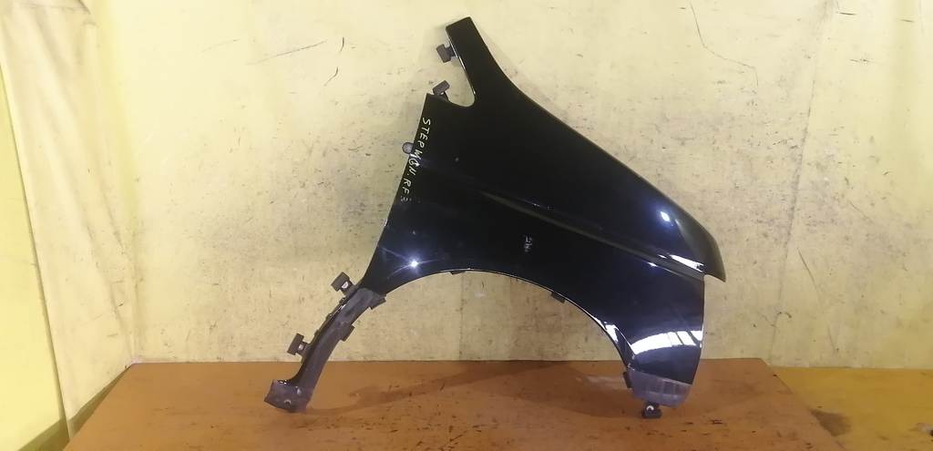 крыло Honda Stepwgn
