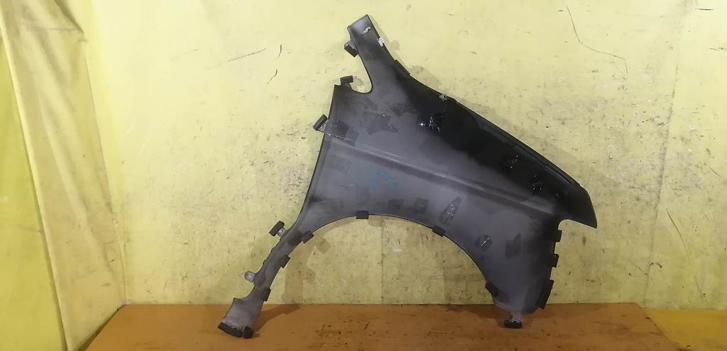 крыло Honda Stepwgn