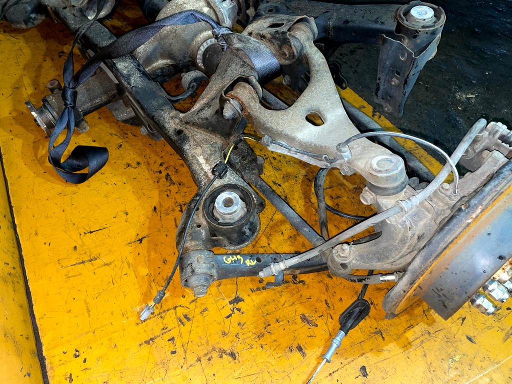 балка Subaru Impreza
