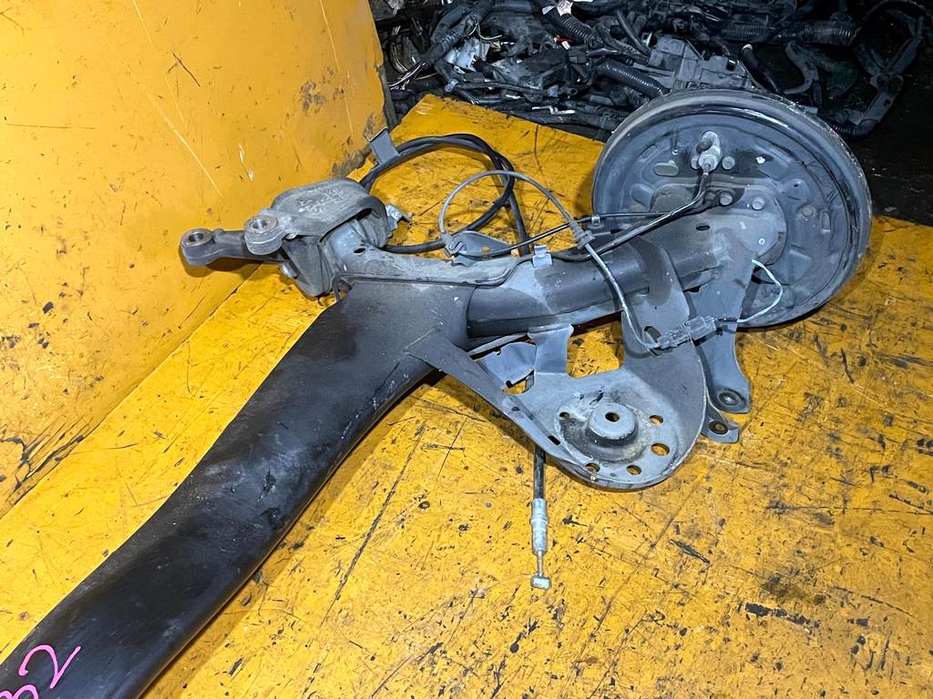 балка Honda Freed Spike