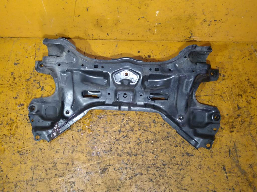 балка Honda Fit