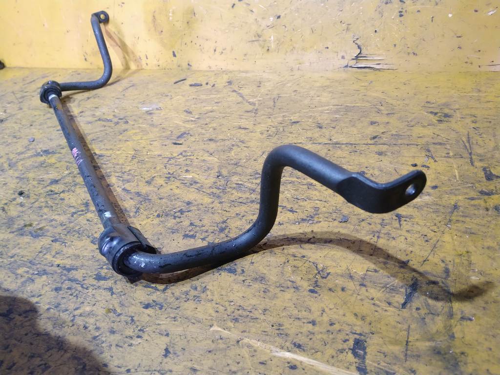 стабилизатор Mazda Demio