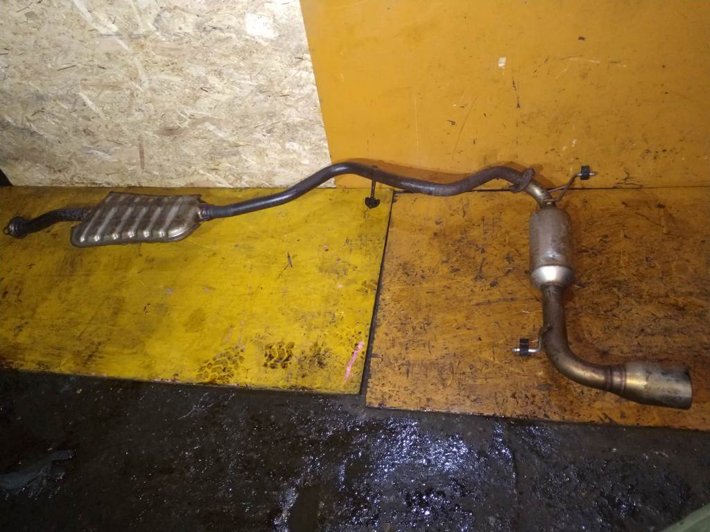 глушитель Subaru Impreza