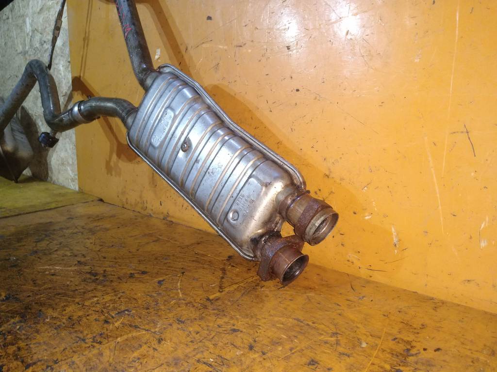 глушитель Mercedes-Benz E-Class